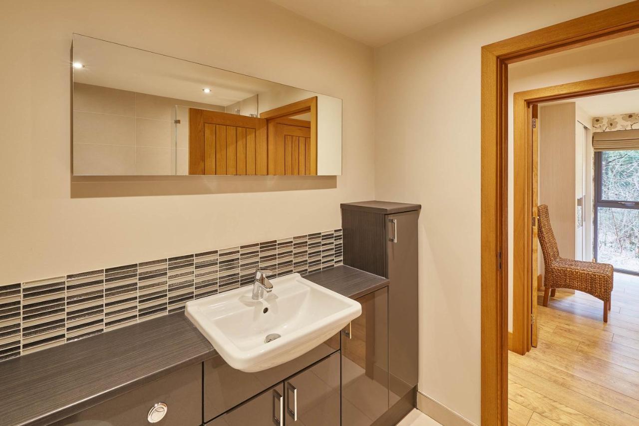 Host & Stay - Simon Howe Lodge Вітбі Екстер'єр фото